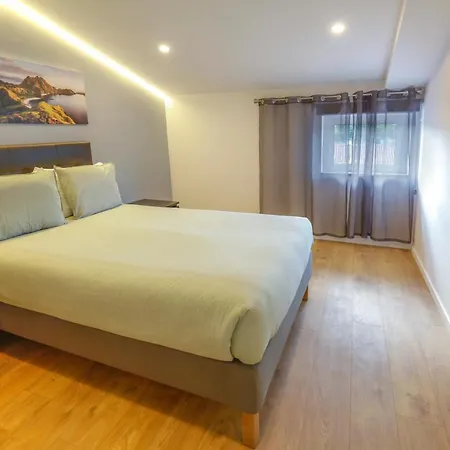 Modern With Garden Apartment *